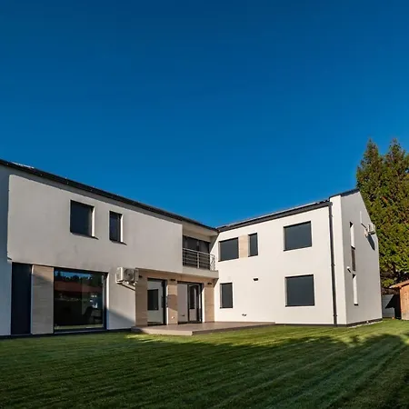 Golden By Bltn Pensjonat