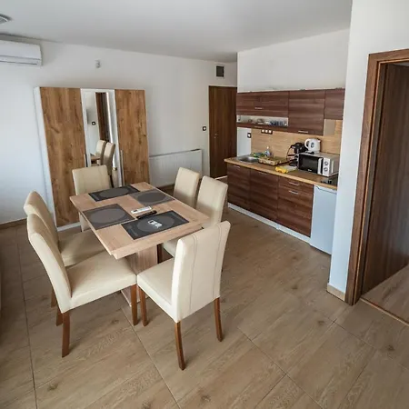 Golden By Bltn Pensjonat Siófok