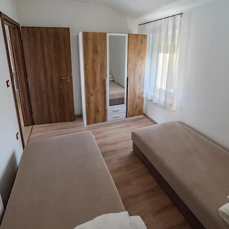 Golden By Bltn Pensjonat Siófok